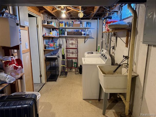 13133 Concord Drive, Sterling Heights, MI 48313