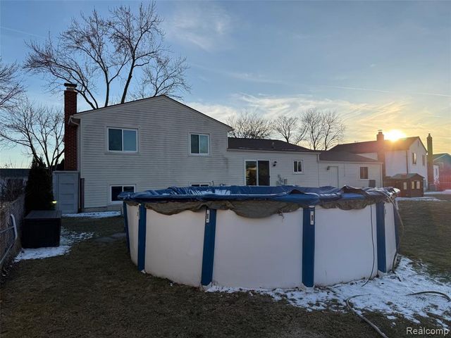 13133 Concord Drive, Sterling Heights, MI 48313