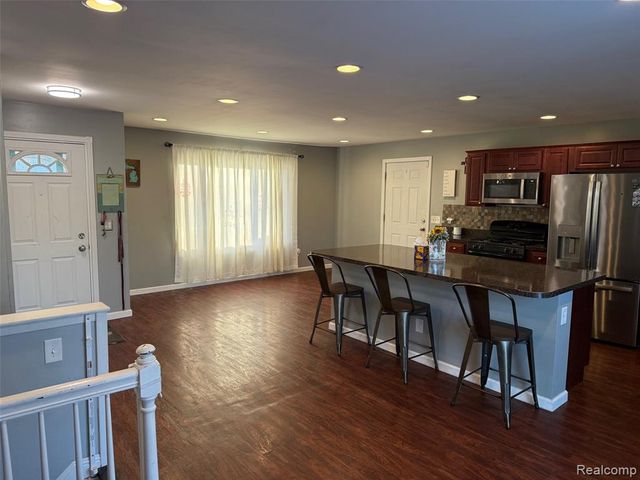 13133 Concord Drive, Sterling Heights, MI 48313