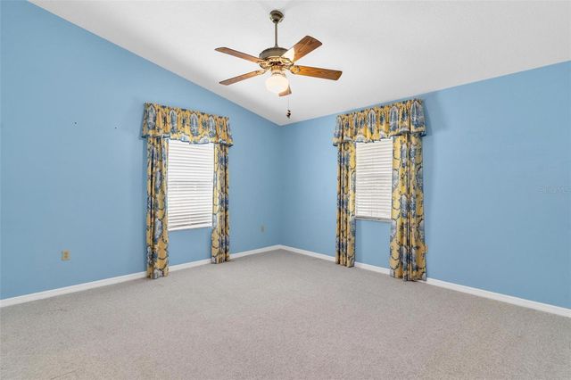 1 BONAIRE PLACE, Umatilla, FL 32784