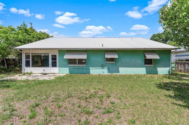 1 BONAIRE PLACE, Umatilla, FL 32784