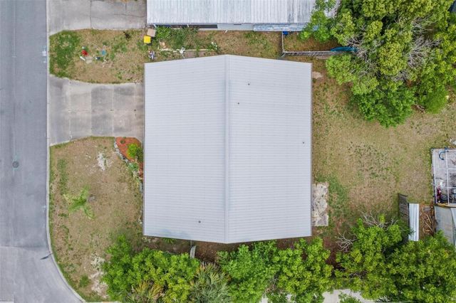 1 BONAIRE PLACE, Umatilla, FL 32784