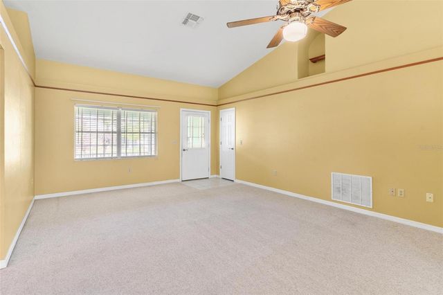 1 BONAIRE PLACE, Umatilla, FL 32784
