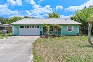 1 BONAIRE PLACE, Umatilla, FL 32784