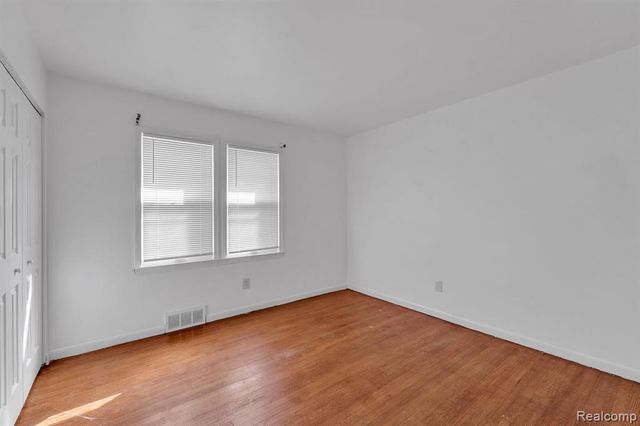 23423 Annapolis Street, Dearborn Heights, MI 48125