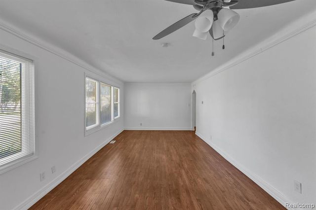 23423 Annapolis Street, Dearborn Heights, MI 48125