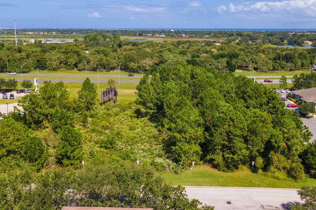 400 Plantation Island Dr, St Augustine, FL 32080