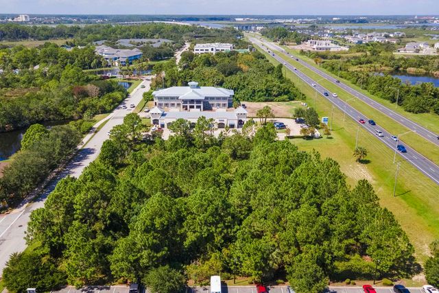 400 Plantation Island Dr, St Augustine, FL 32080