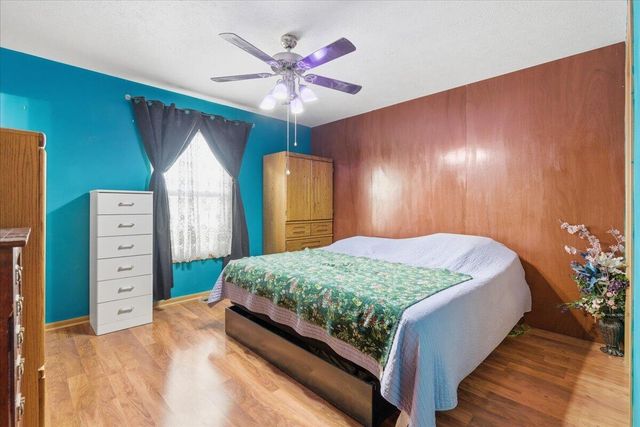 5730 MERLIN Lane, Council Bluffs, IA 51501