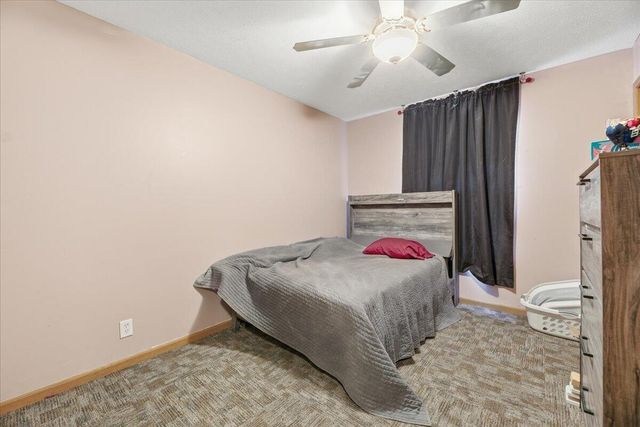 5730 MERLIN Lane, Council Bluffs, IA 51501