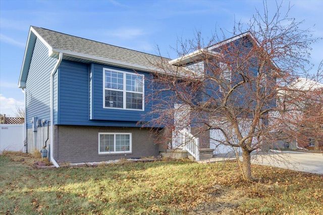 5730 MERLIN Lane, Council Bluffs, IA 51501