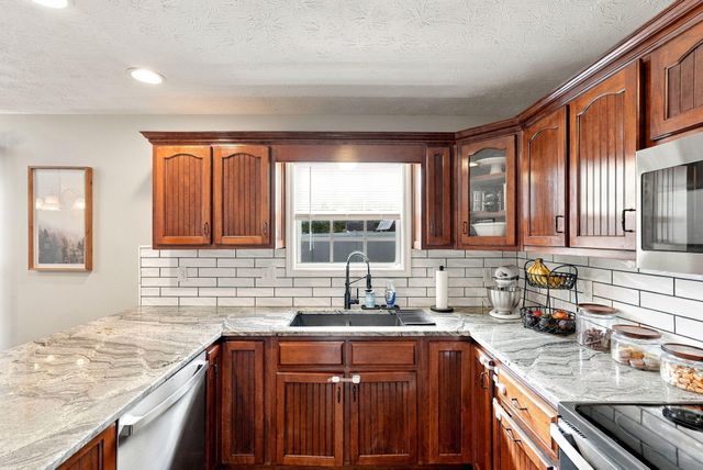 105 Lynne Drive, Berea, KY 40403