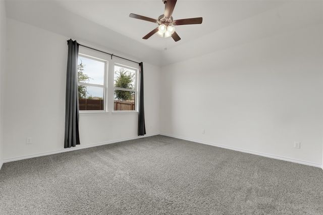 3303 Brady Starr Drive, Aubrey, TX 76227