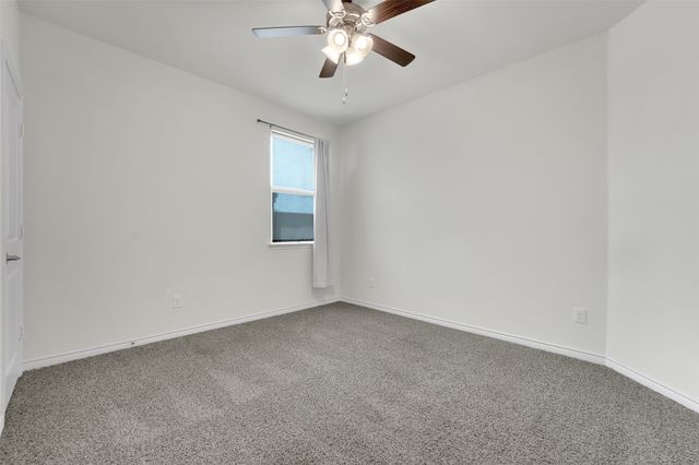 3303 Brady Starr Drive, Aubrey, TX 76227