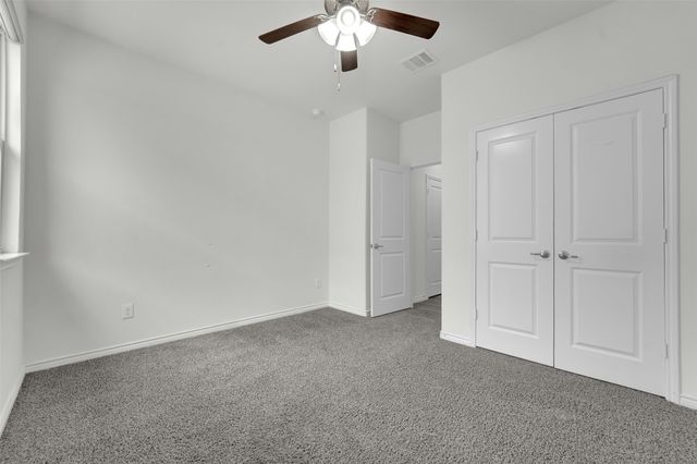 3303 Brady Starr Drive, Aubrey, TX 76227