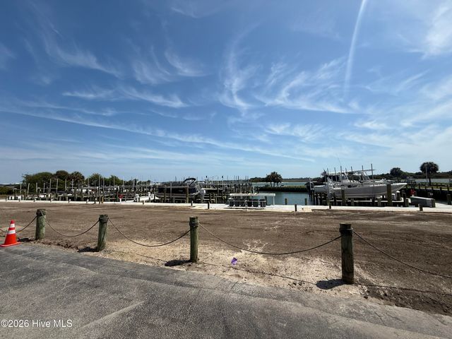 650 Cedar Point Boulevard F2, Cedar Point, NC 28584