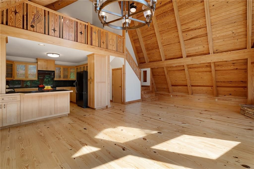 Image 11 of property listing at 464 Poole Road, Ball Ground, GA 30107