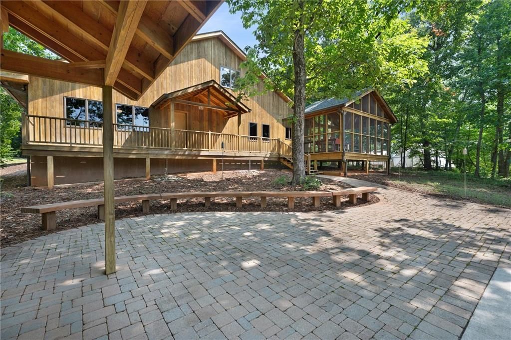 Image 35 of property listing at 464 Poole Road, Ball Ground, GA 30107