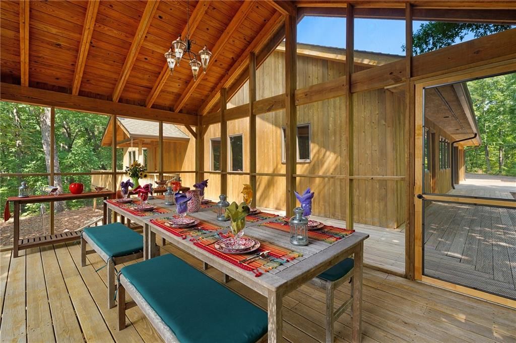 Image 41 of property listing at 464 Poole Road, Ball Ground, GA 30107