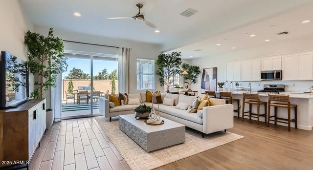 9635 W FLOWER Street, Phoenix, AZ 85037