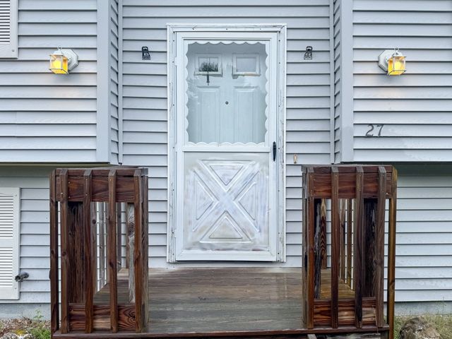 27 Treetop Way, Plymouth, MA 02360