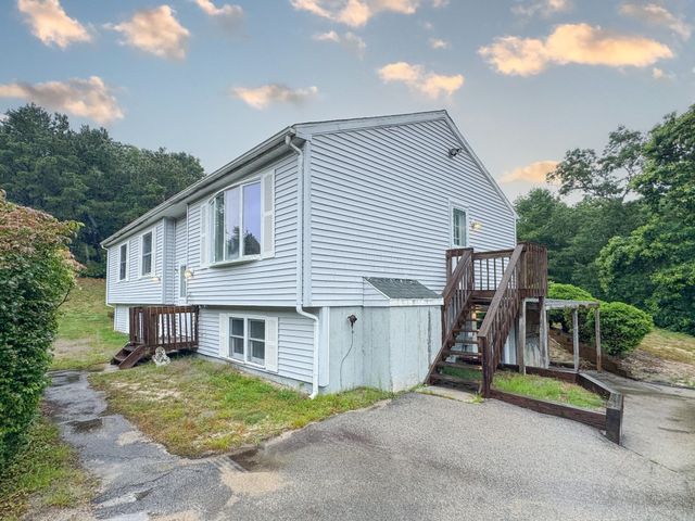 27 Treetop Way, Plymouth, MA 02360