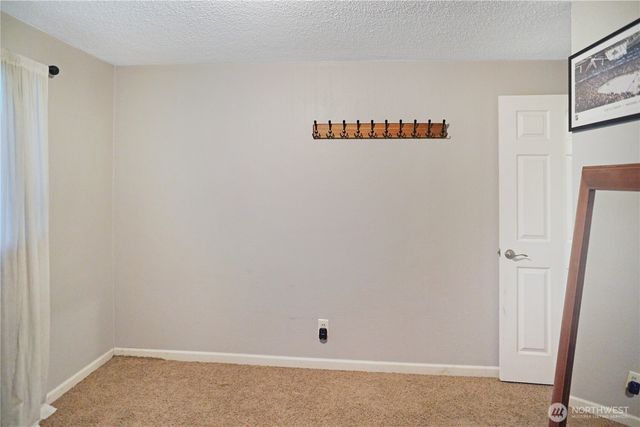 1209 10th Avenue SE, Puyallup, WA 98372