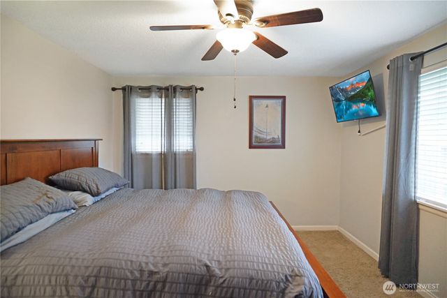 1209 10th Avenue SE, Puyallup, WA 98372