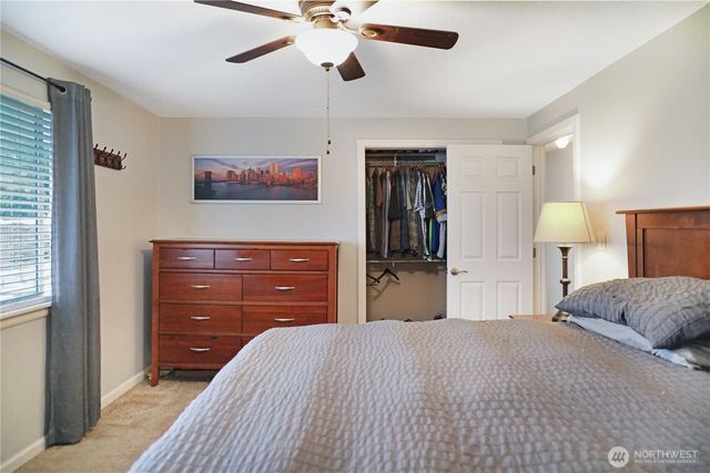 1209 10th Avenue SE, Puyallup, WA 98372