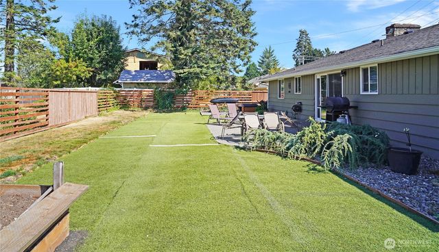1209 10th Avenue SE, Puyallup, WA 98372