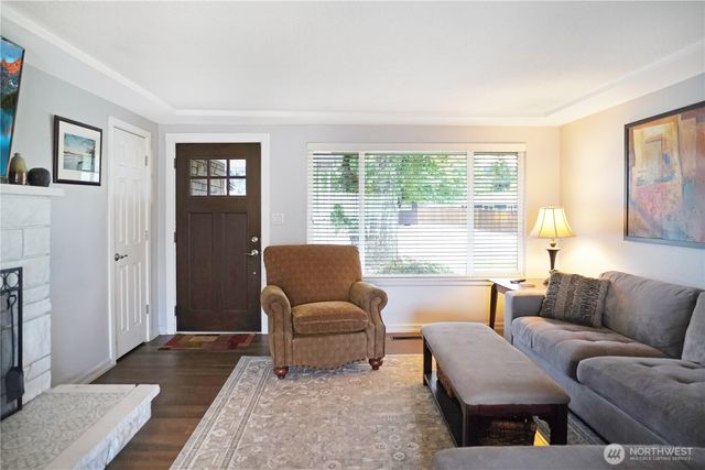 1209 10th Avenue SE, Puyallup, WA 98372