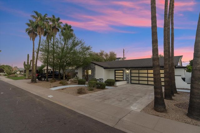 8525 E Clarendon Avenue, Scottsdale, AZ 85251