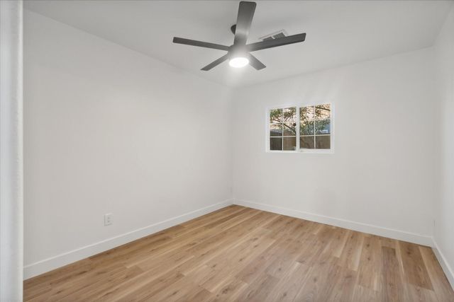 8525 E Clarendon Avenue, Scottsdale, AZ 85251
