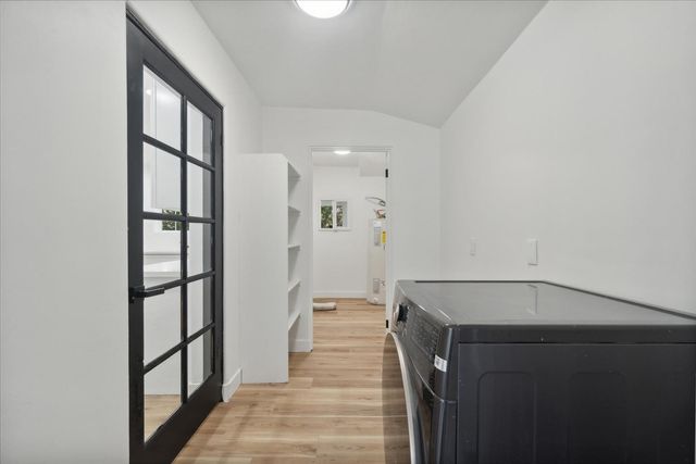 8525 E Clarendon Avenue, Scottsdale, AZ 85251