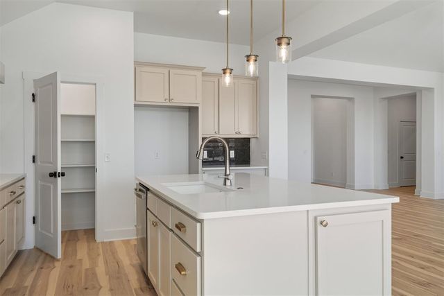 3753 Mesa Road, Norman, OK 73071