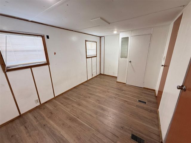 4514 W Cedar Bayou Lynchburg Road, Baytown, TX 77521