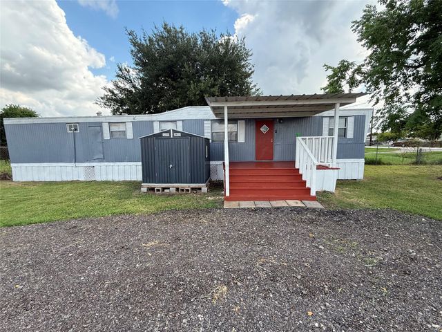 4514 W Cedar Bayou Lynchburg Road, Baytown, TX 77521