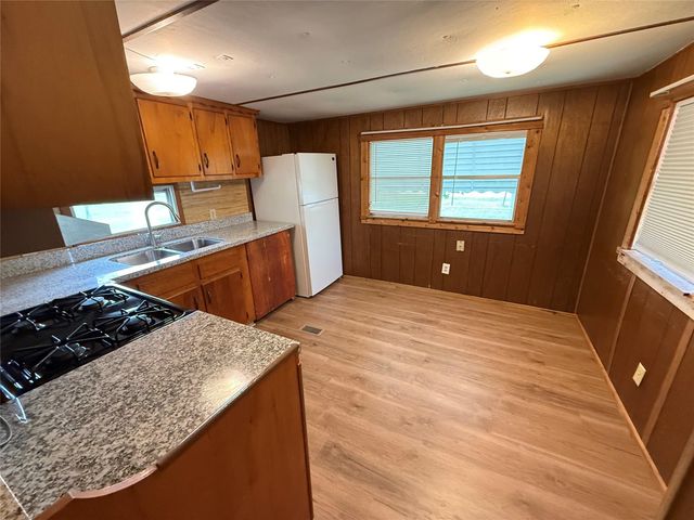 4514 W Cedar Bayou Lynchburg Road, Baytown, TX 77521