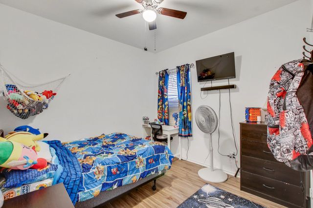 207 Soapstone PASS, Maxwell, TX 78656