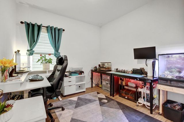 207 Soapstone PASS, Maxwell, TX 78656