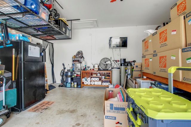 207 Soapstone PASS, Maxwell, TX 78656