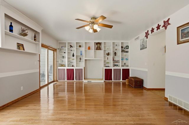 3405 S Miller Road, Saginaw, MI 48609
