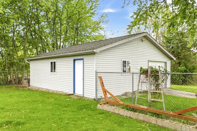 3405 S Miller Road, Saginaw, MI 48609