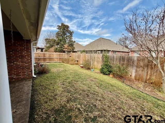 1911 Hollyglen, Tyler, TX 75703