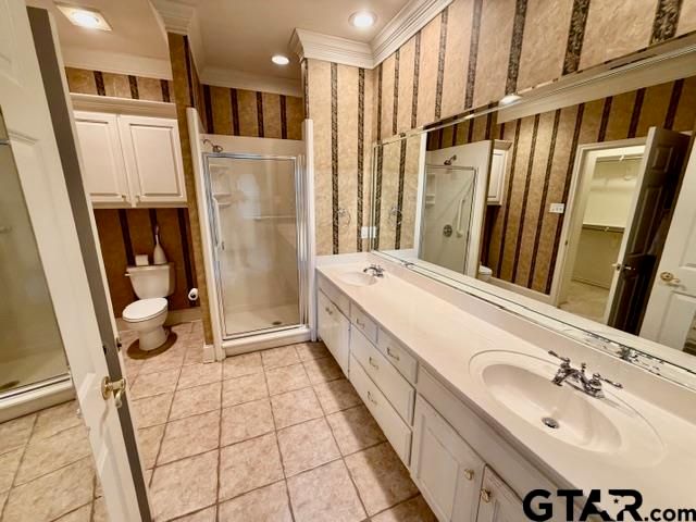 1911 Hollyglen, Tyler, TX 75703