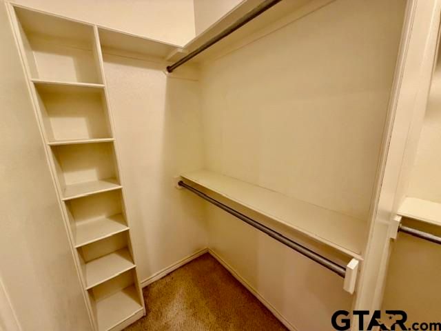 1911 Hollyglen, Tyler, TX 75703