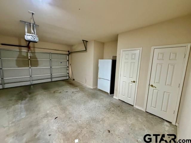 1911 Hollyglen, Tyler, TX 75703