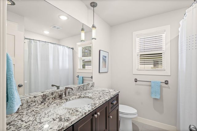 5317 HARBOR TOWN DR, Columbia, MO 65201