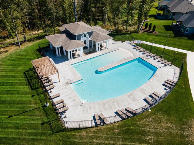 5317 HARBOR TOWN DR, Columbia, MO 65201