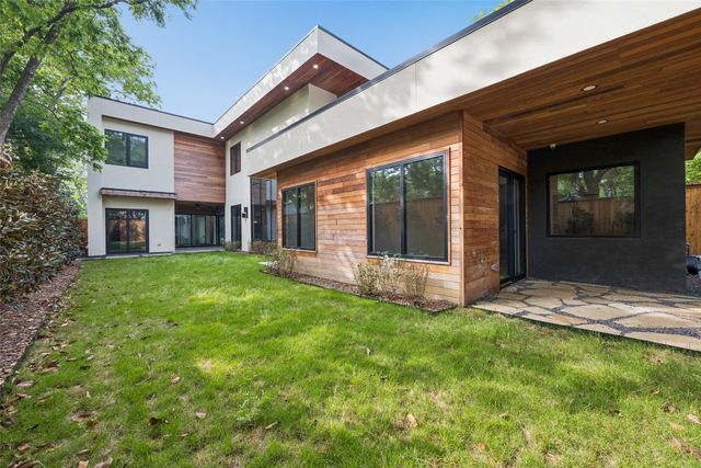 8915 San Benito Way, Dallas, TX 75218